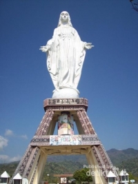 Patung Maria Bunda Segala Bangsa Nilo